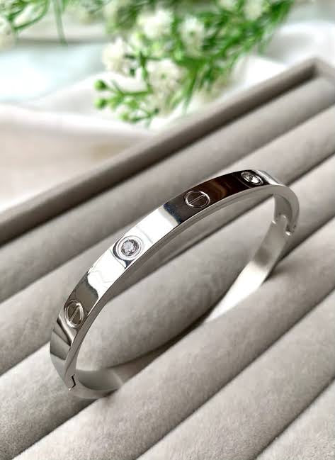Cartier Diamond Love Bracelet